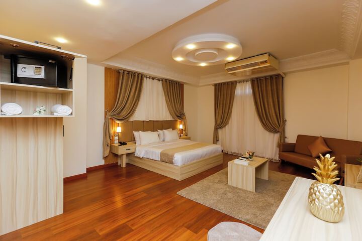 Room 55 of 139