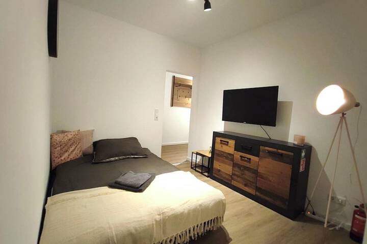 Room 16 of 47