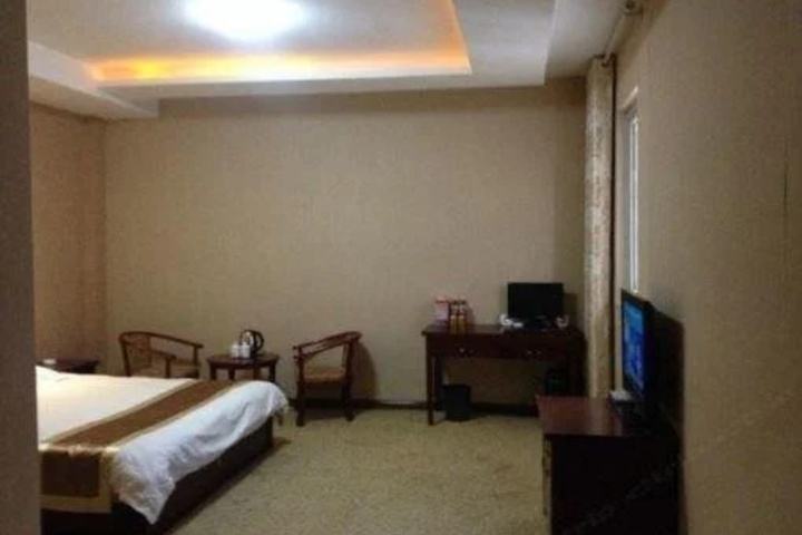 Room 4 of 11