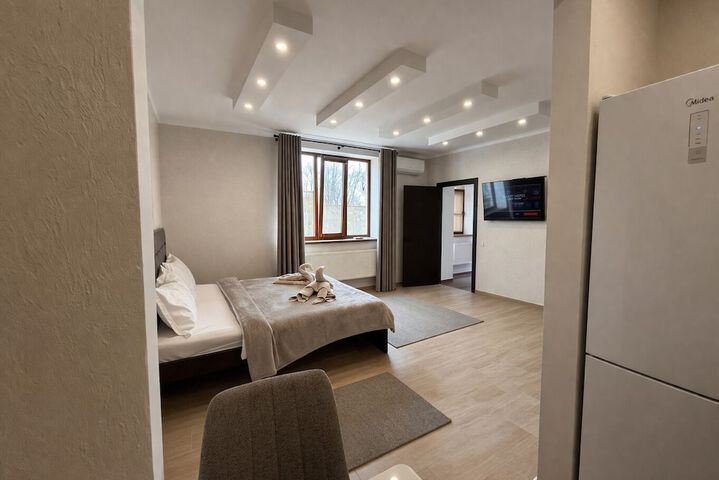 Room 11 of 27