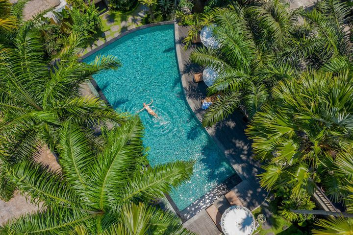 Pool 50 of 90