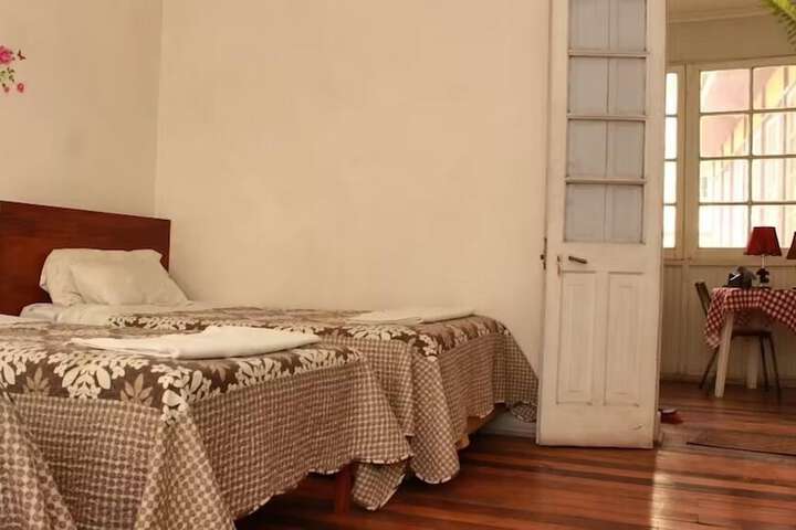 Room 15 of 33
