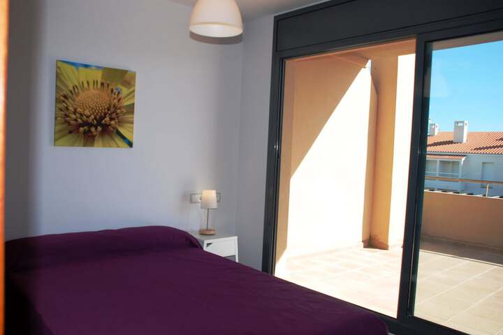 Room 4 of 38