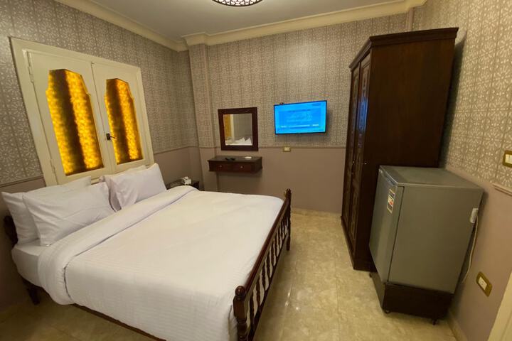 Room 30 of 44