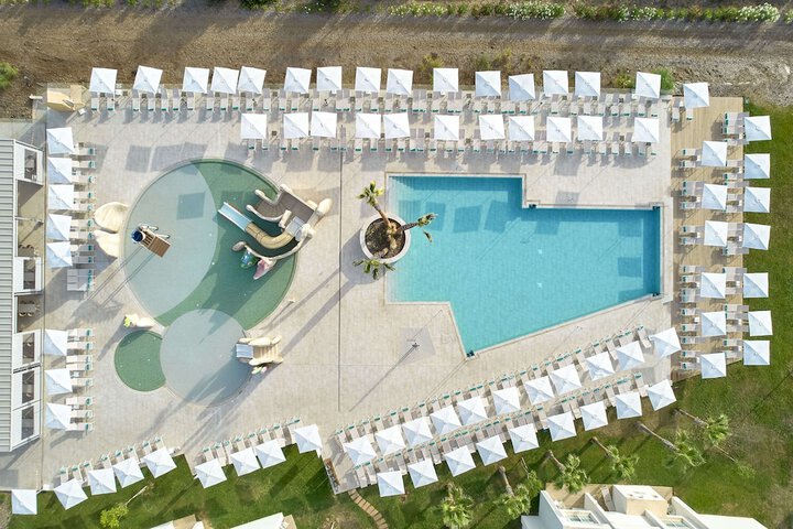Pool 46 of 106