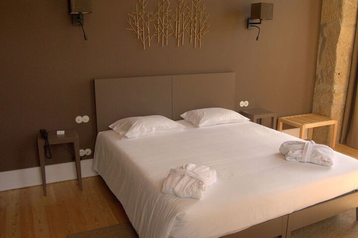 Room 3 of 51