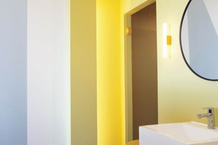 Room 47 of 70