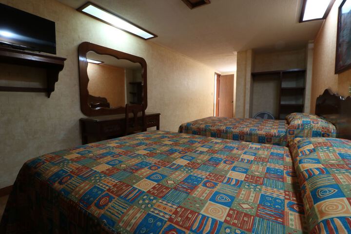 Room 7 of 44