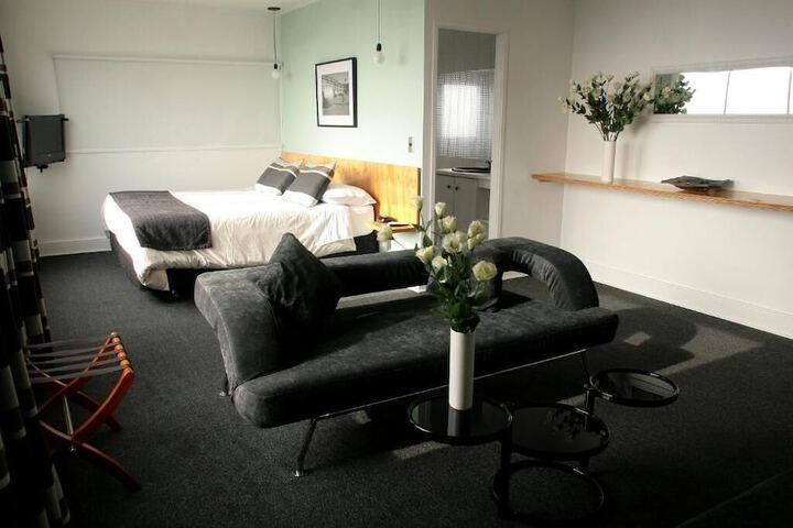 Room 17 of 39