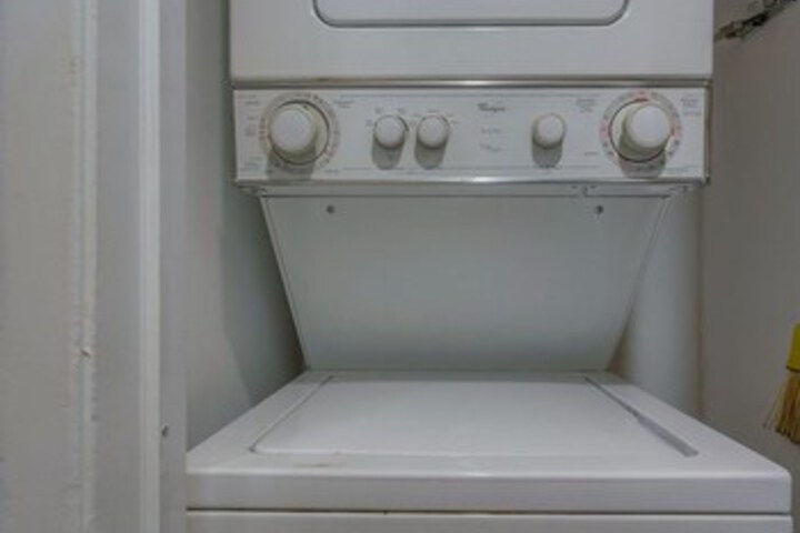 Laundry 37 of 86