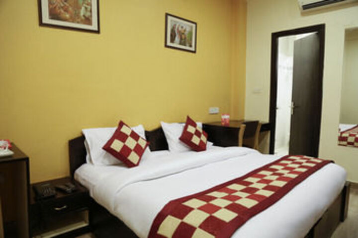 OYO Rooms World Trade Park JLN Marg