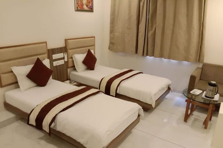Room 58 of 66