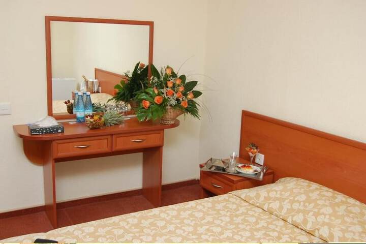 Room 9 of 45