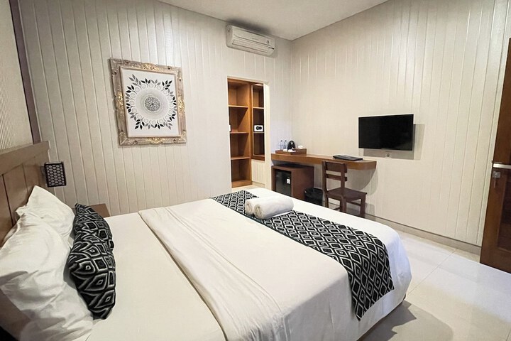 Room 6 of 27