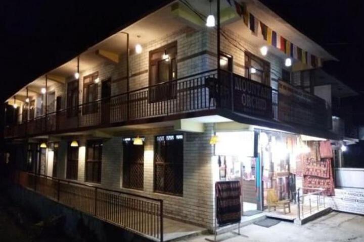 Mountain Orchid Hotel
