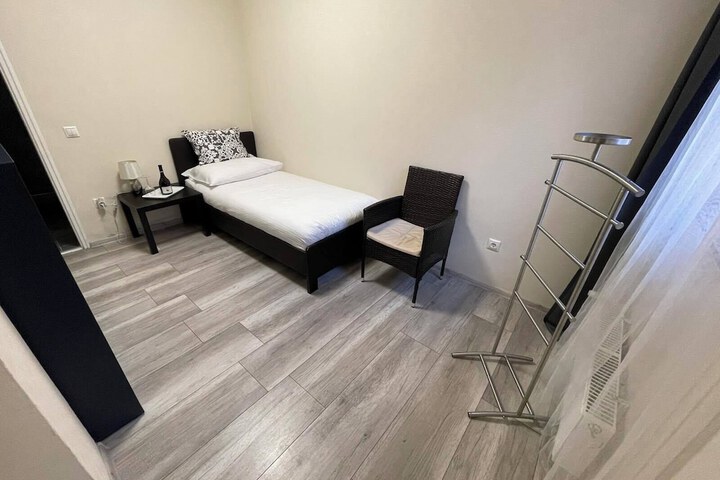 Room 56 of 94