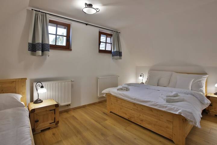 Room 13 of 47