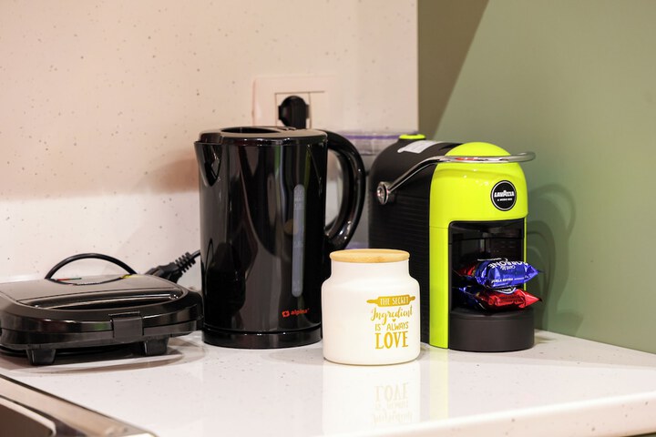 Breakfast/Coffee Service 103 of 162