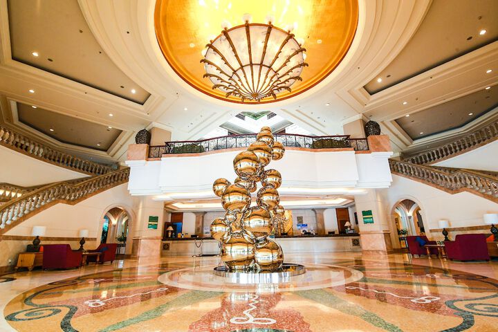 Guest Lobby