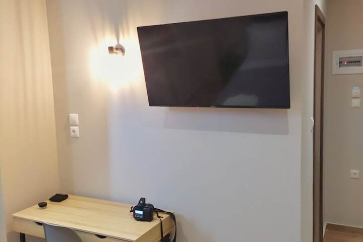 Room 6 of 36