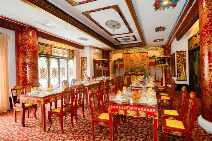 Dining 87 of 194