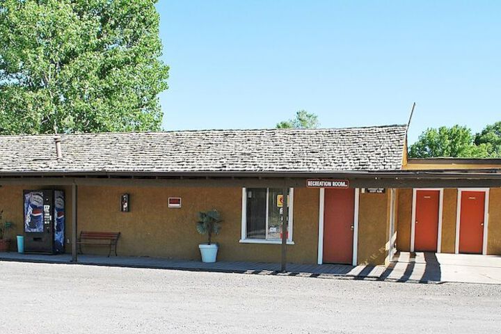 Image of OREGON MOTEL 8 AND RV PARK