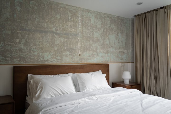 Room 8 of 47