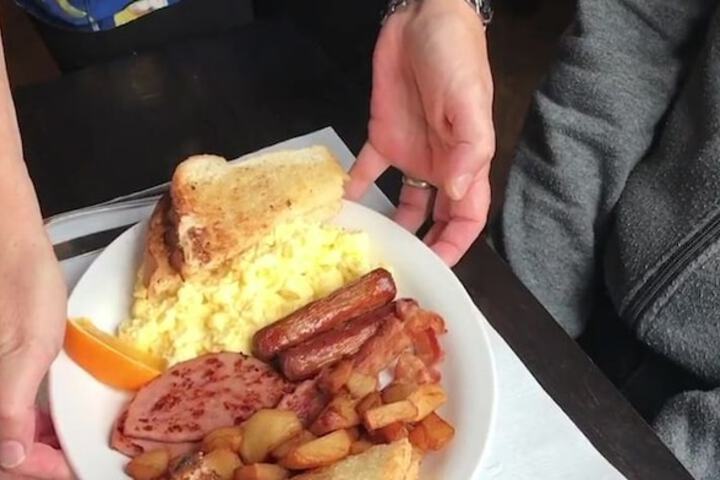 Breakfast/Coffee Service 50 of 55