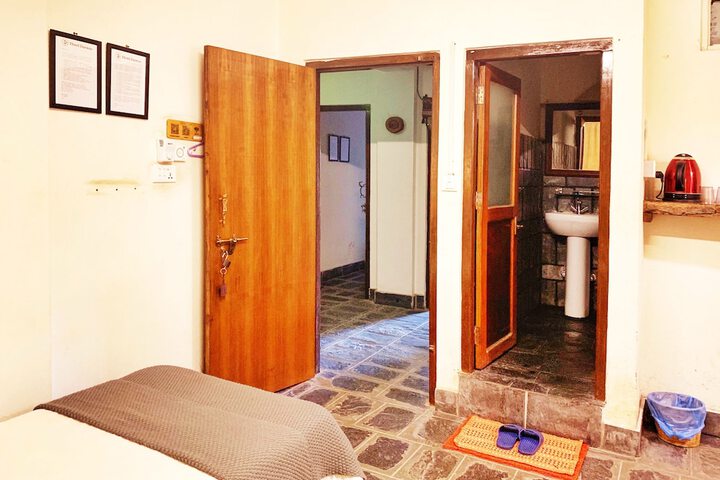 Room 18 of 91