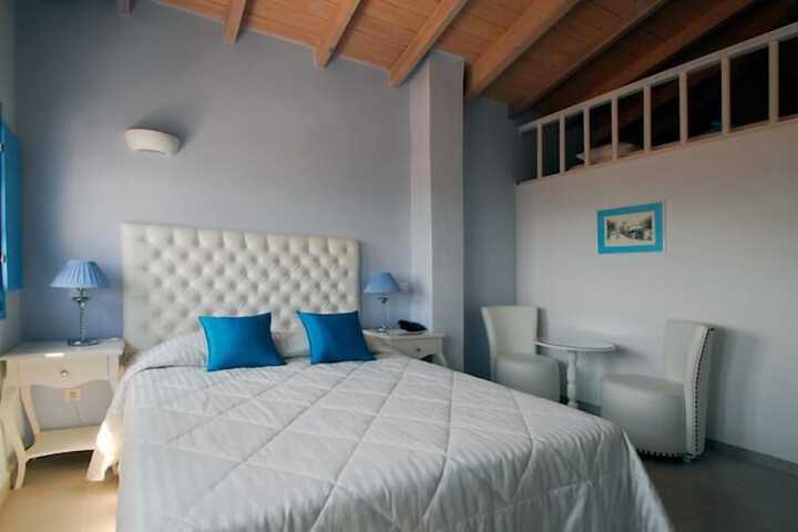 Room 12 of 46
