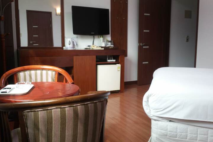 Room 18 of 47