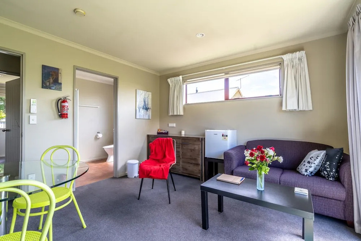 Room 2 of 9