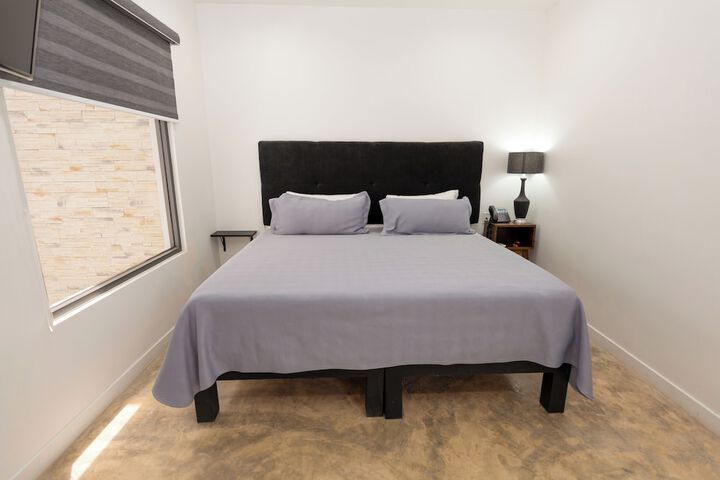 Room 14 of 52
