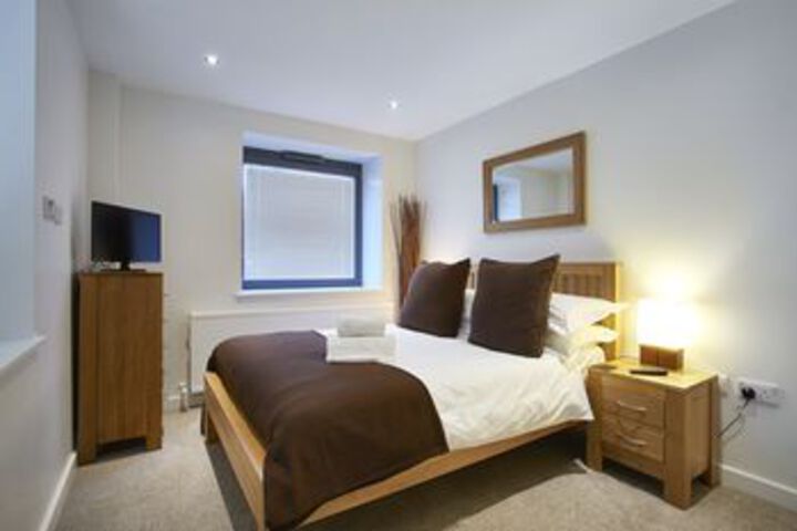 Room 10 of 24