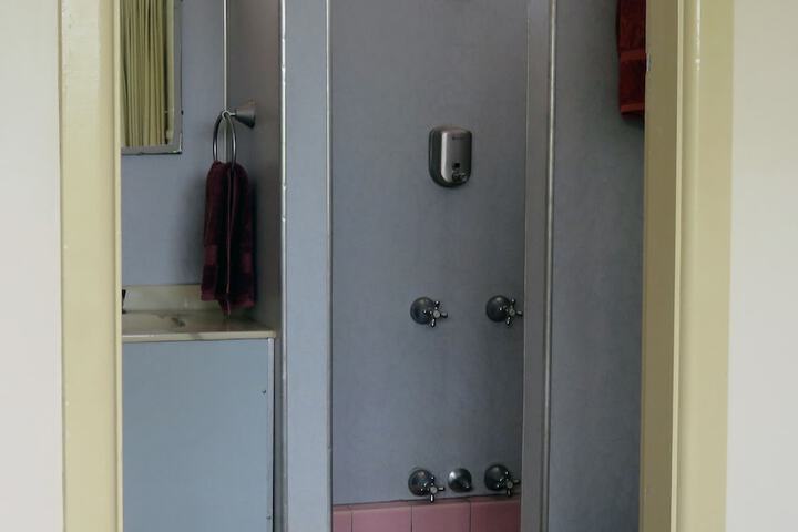 Room 22 of 31