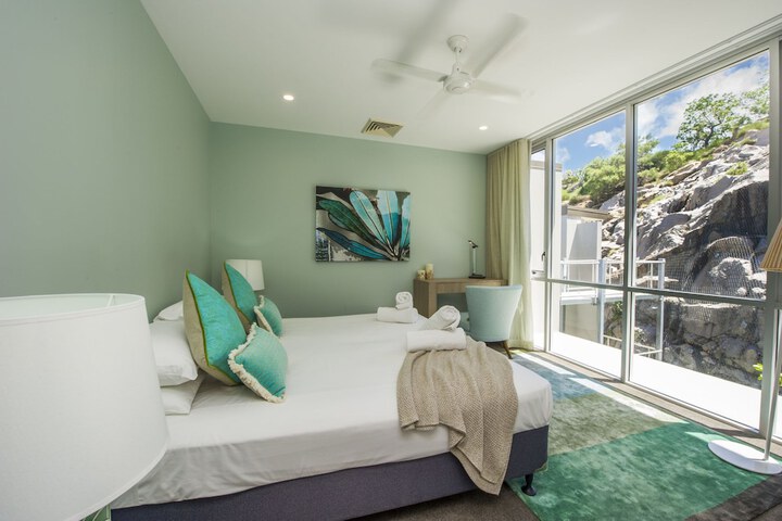 Room 4 of 21