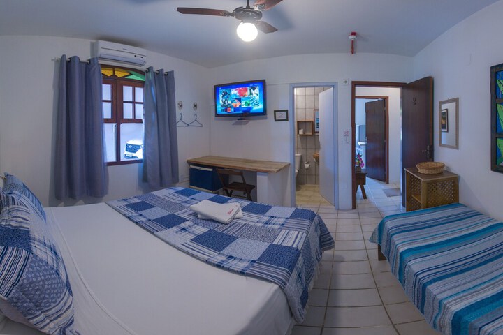 Room 6 of 27