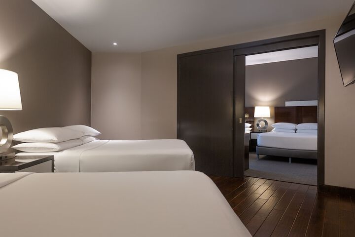 Room 10 of 89