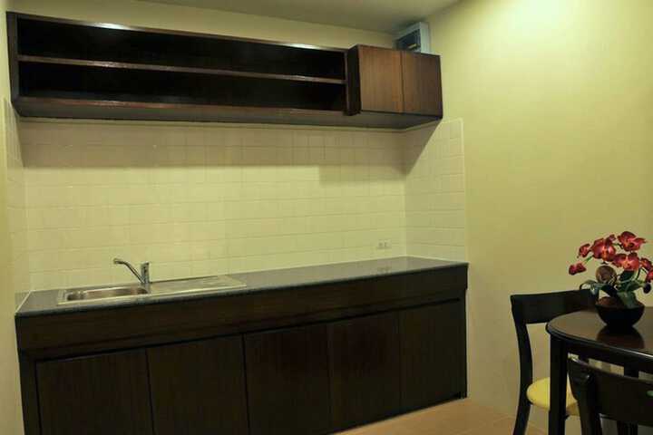 Room 16 of 32