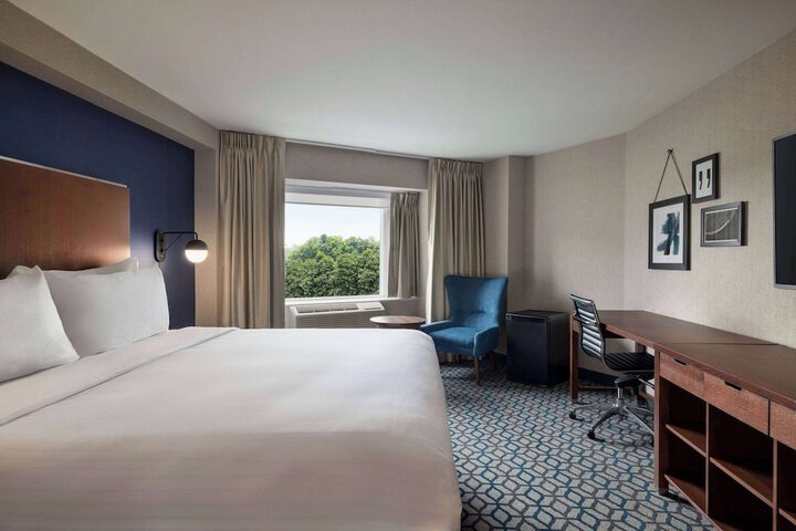 Room 4 of 78