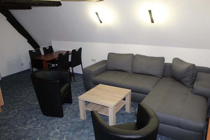 Room 8 of 24