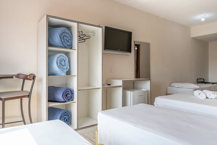 Room 6 of 34