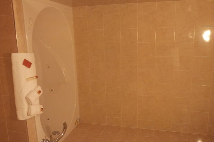 Room 12 of 42