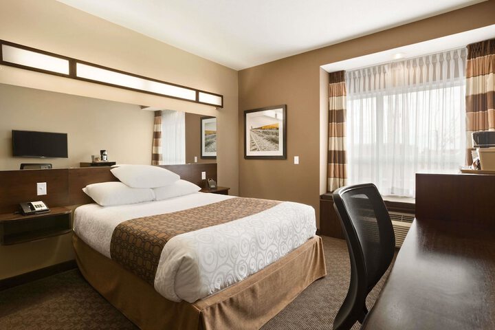 Room 3 of 17
