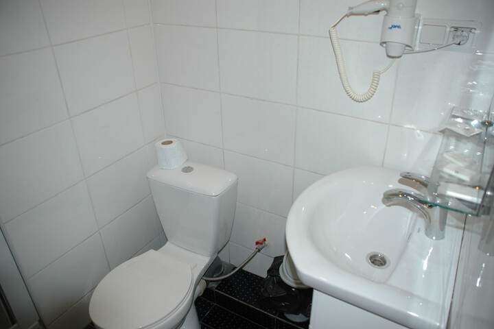 Room 36 of 41