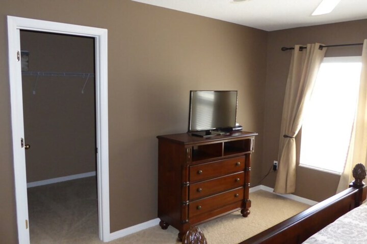 Room 3 of 14
