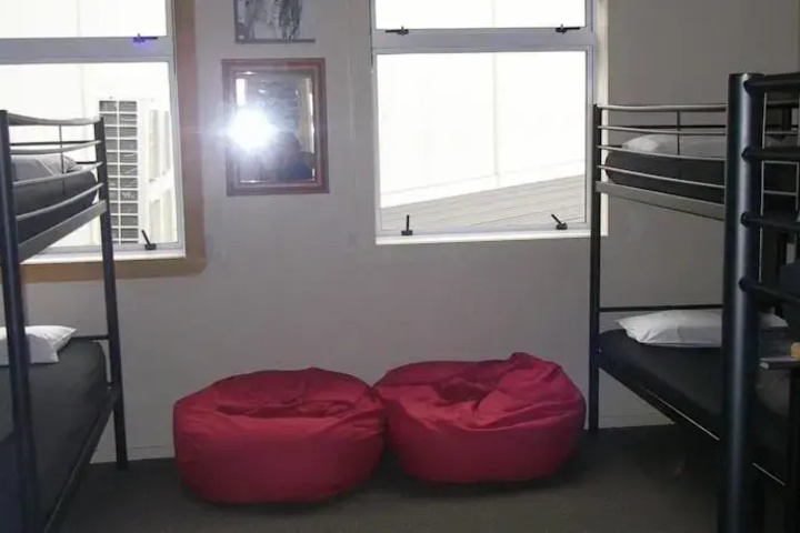 Room 2 of 9