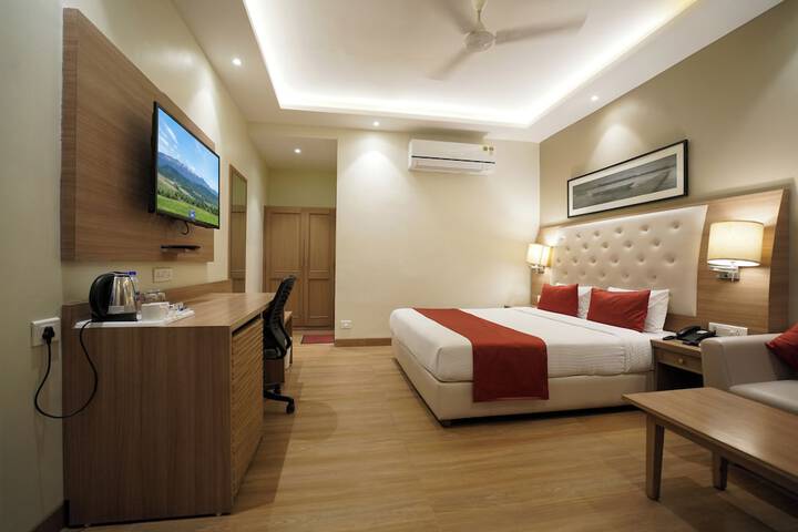 Room 8 of 54