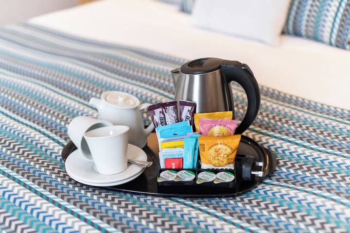 Breakfast/Coffee Service 49 of 196
