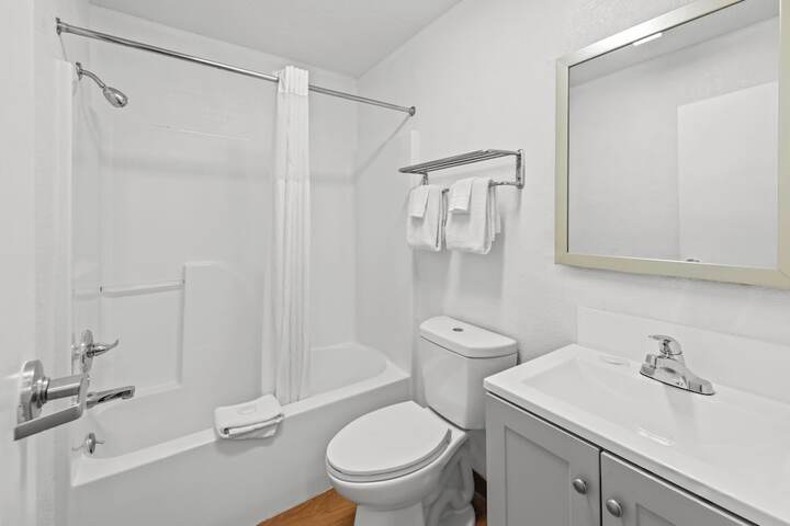 Room 15 of 19